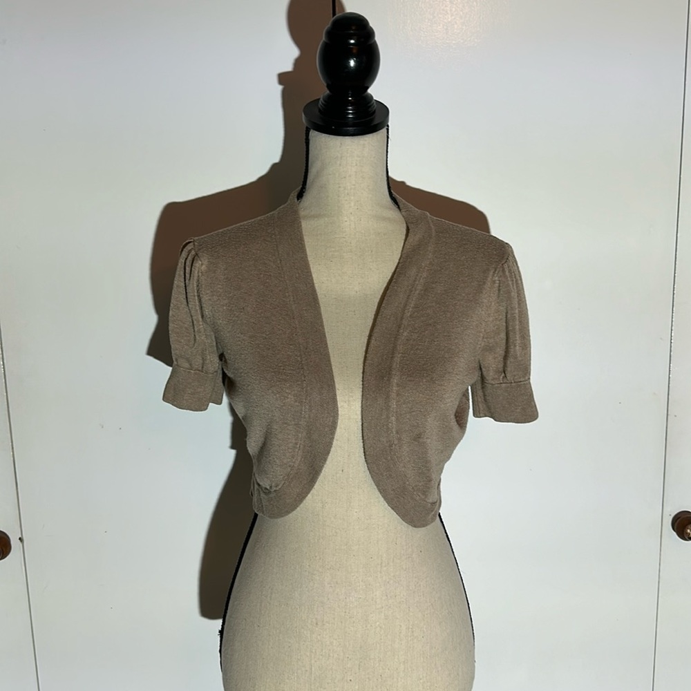 The Limited shrug size medium
